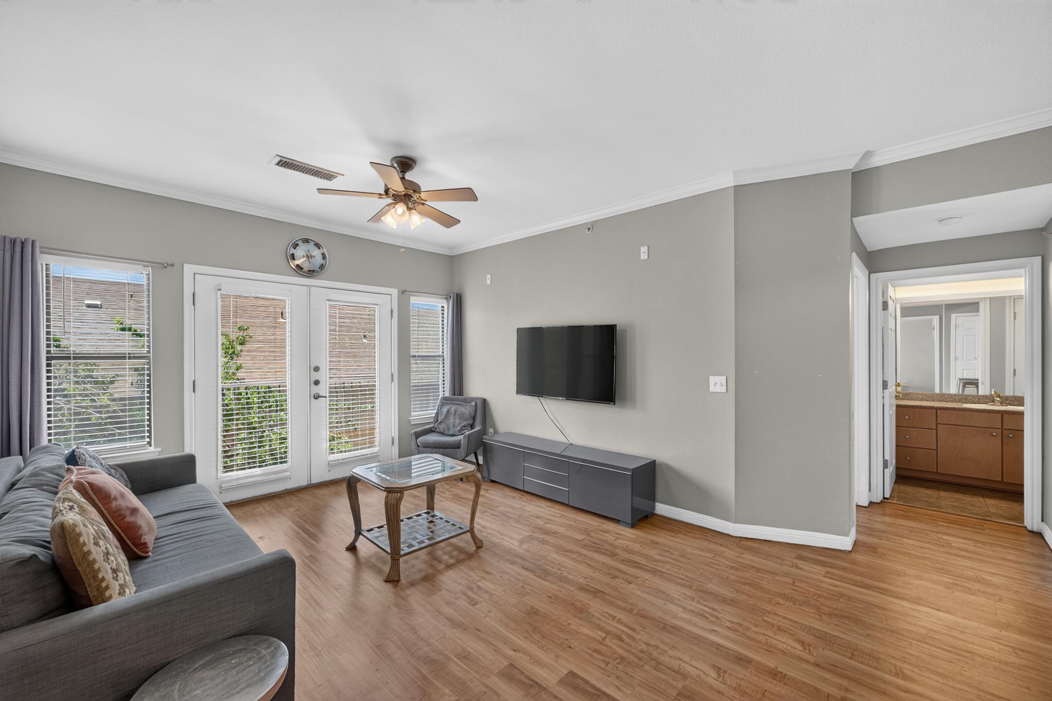 2502 Leon St #304, Austin, TX, 78705
