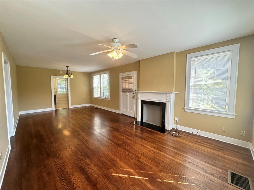 3210 3210 Hemphill Park None #B, Austin, TX, 78705