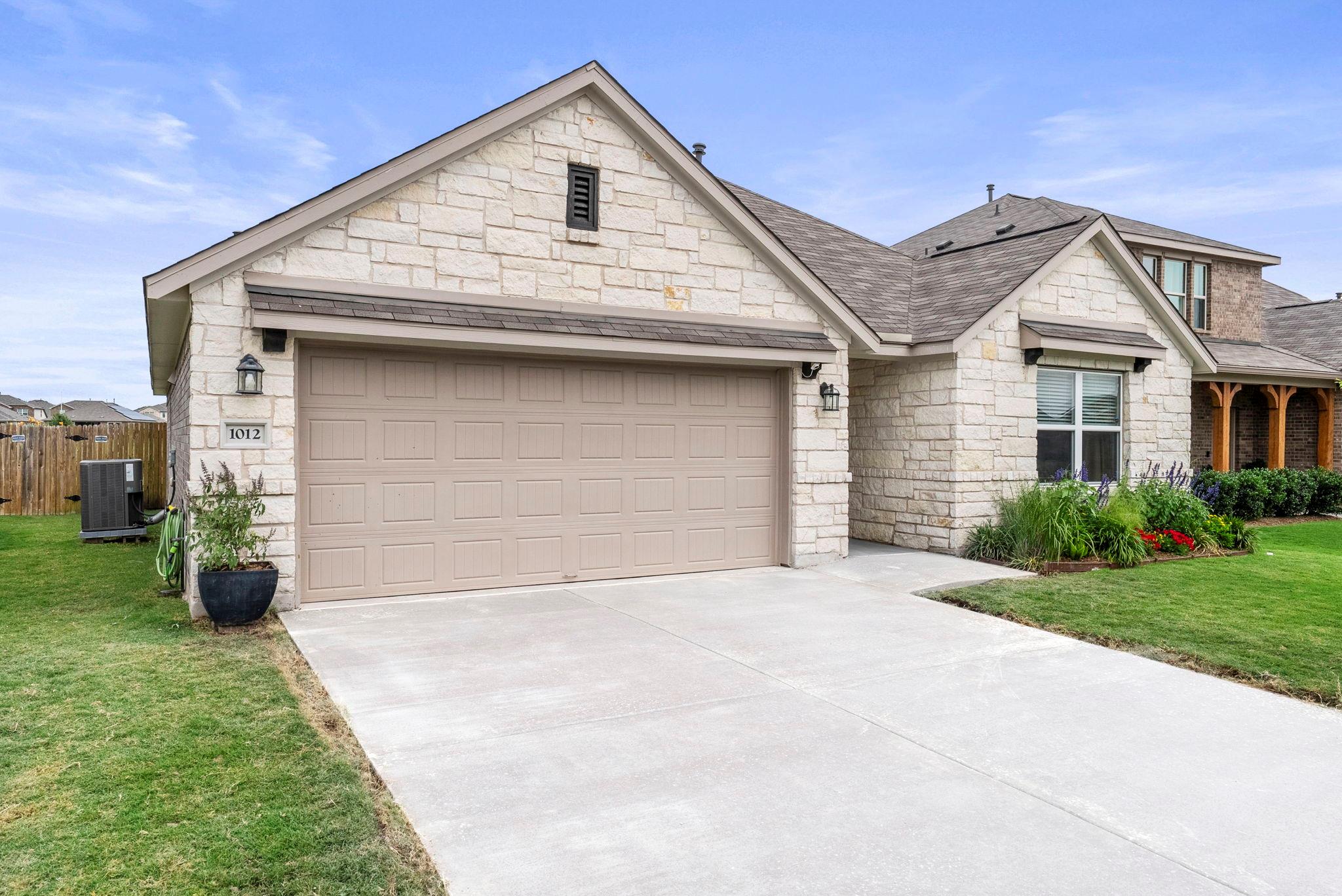 1012 S San Marcos St, Manor, TX, 78653