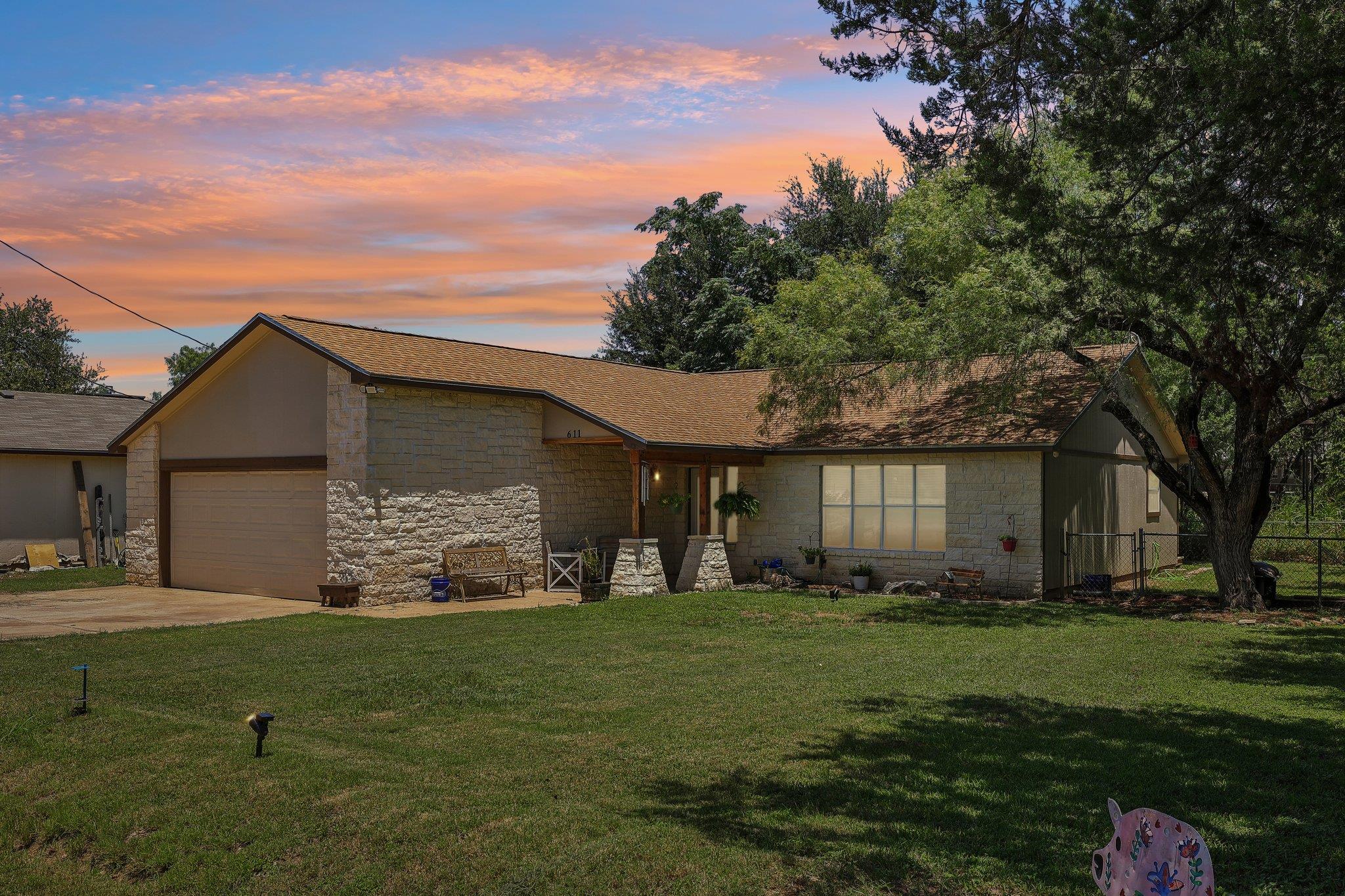 611 Magnolia Ln, Cottonwood Shores, TX, 78657